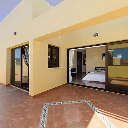Aparthotel Maris Grand 3*