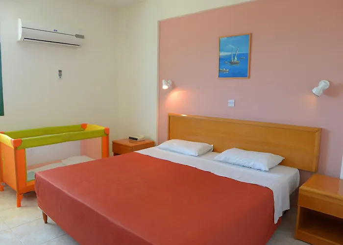 Maris Grand Waterpark Hotel Protaras