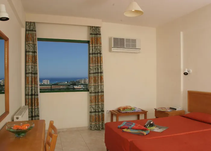 Hotel Maris Grand Waterpark Protaras