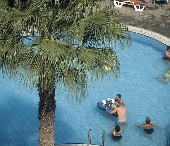 Maris Grand Waterpark 4* プロタラス