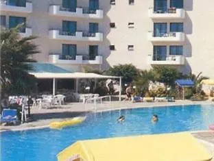 Maris Grand Waterpark ホテル プロタラス