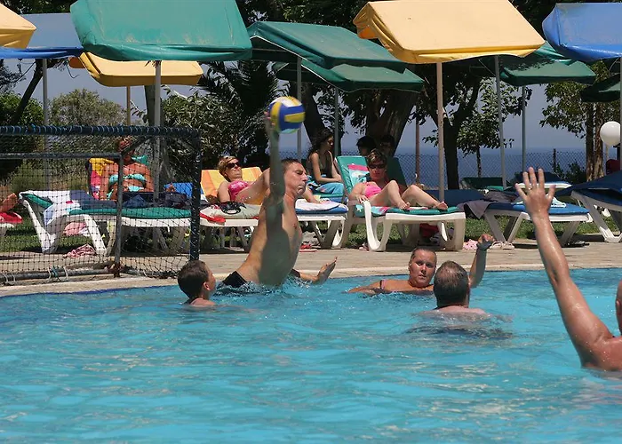 Maris Grand Waterpark ホテル プロタラス